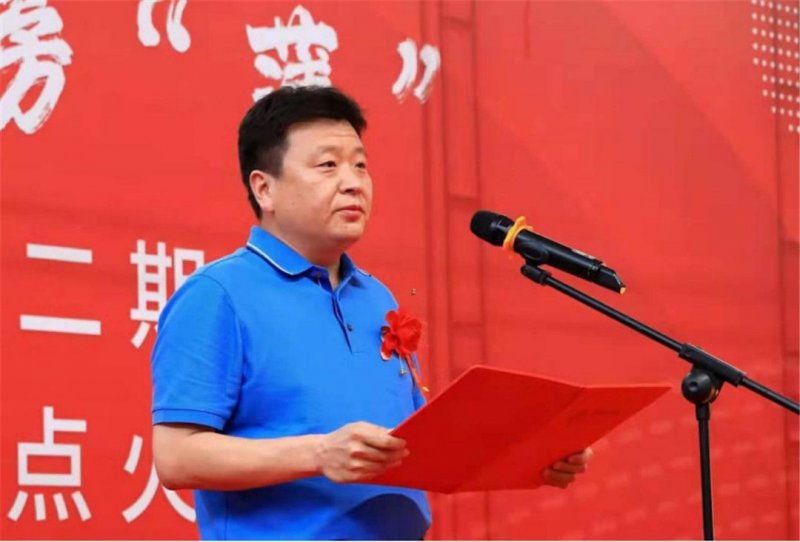 領(lǐng)標科技巖板3mm巖板智能生產(chǎn)線成功點火！_3