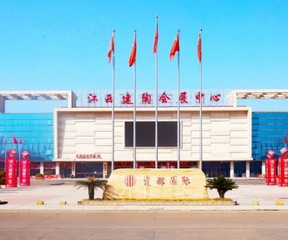 數(shù)千品牌、萬(wàn)余新品！買瓷磚找品牌，來(lái)這里就對(duì)了