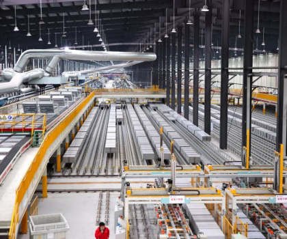 智造未來 綠色共生│東鵬重慶基地新線正式投產(chǎn)，打造建陶新質(zhì)生產(chǎn)力標(biāo)桿