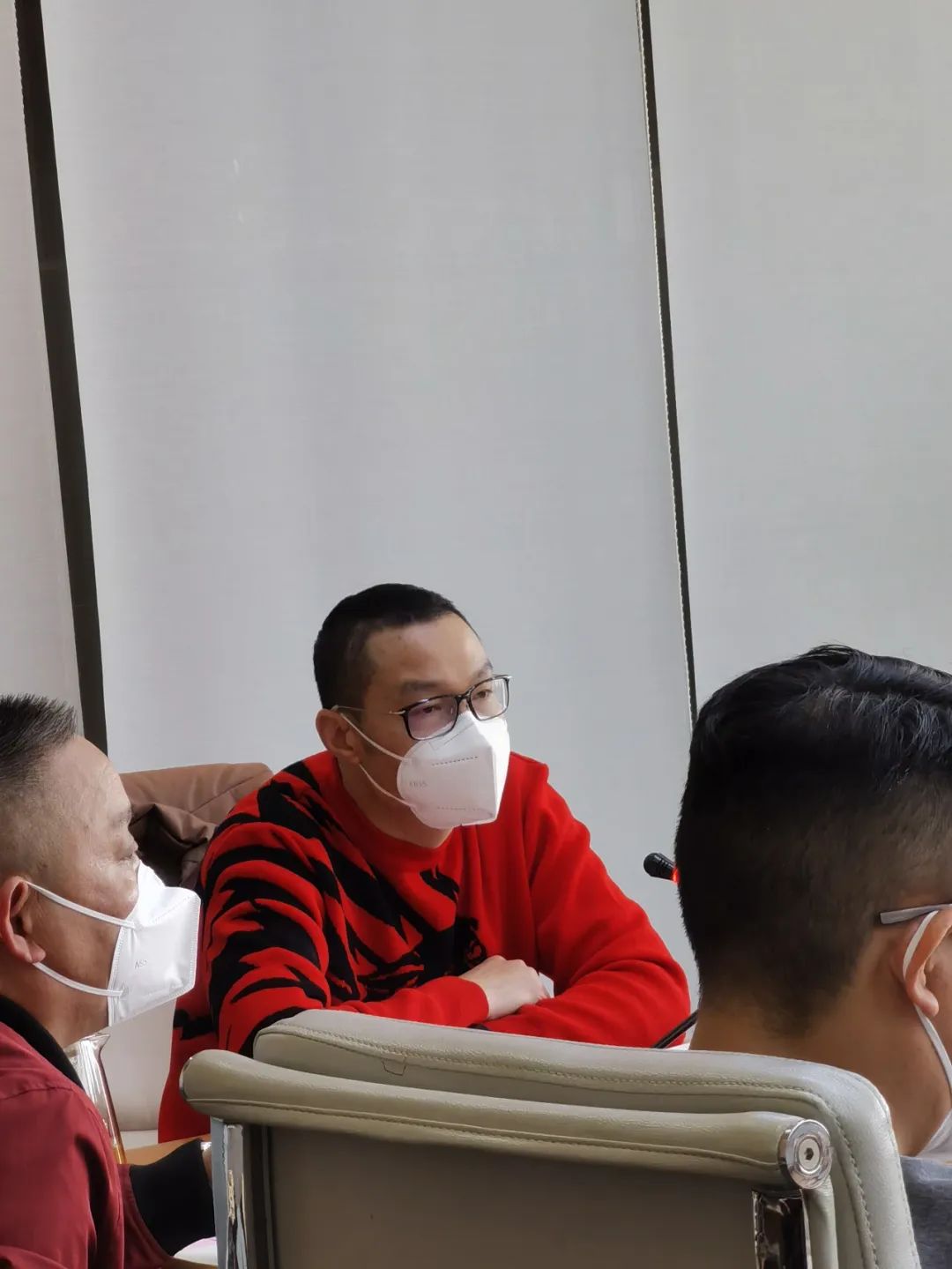 1672222744146573.jpg 益高衛(wèi)浴年終總結(jié)大會(huì)順利召開(kāi)6.jpg