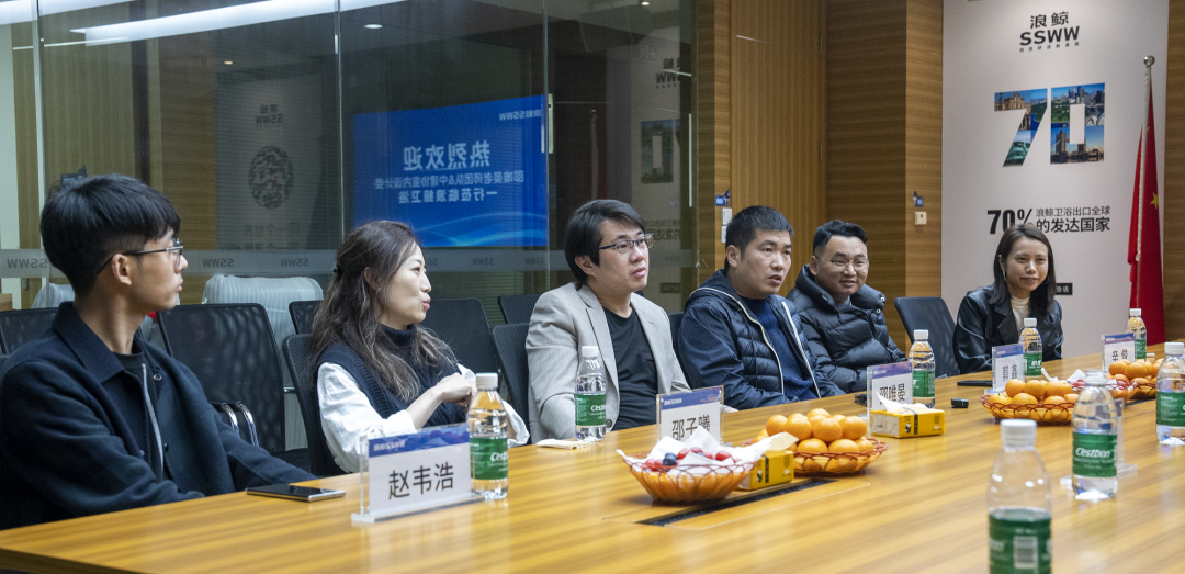 1678596181740730.png 邵唯晏與中建協(xié)室內(nèi)設(shè)計委一行蒞臨浪鯨衛(wèi)浴參觀交流7.png