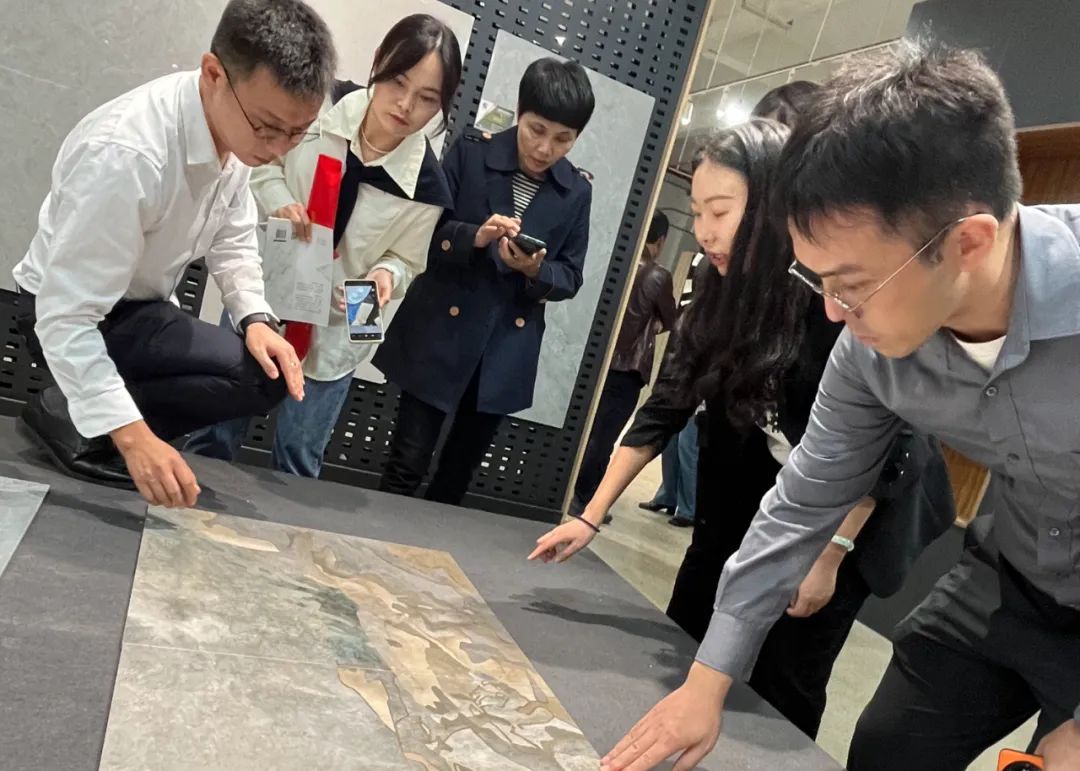 1701160136844482.jpg 5.jpg