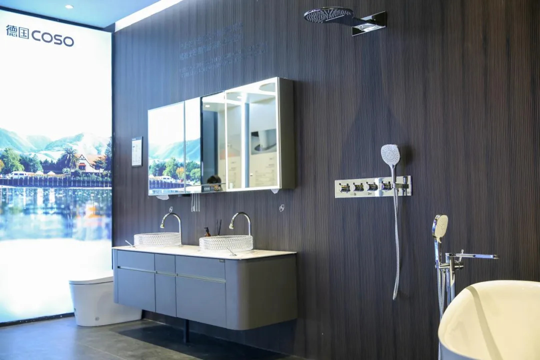 1711674860387412.jpg 德國COSO衛(wèi)浴驚艷亮相上海國際酒店展12.jpg