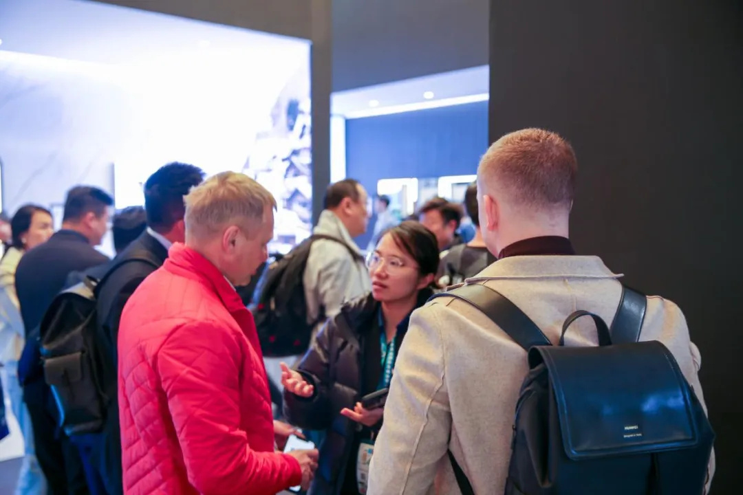 1711674898853979.jpg 德國COSO衛(wèi)浴驚艷亮相上海國際酒店展15.jpg