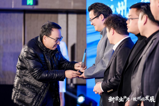 1735263524622549.jpg 1735263523206.jpg